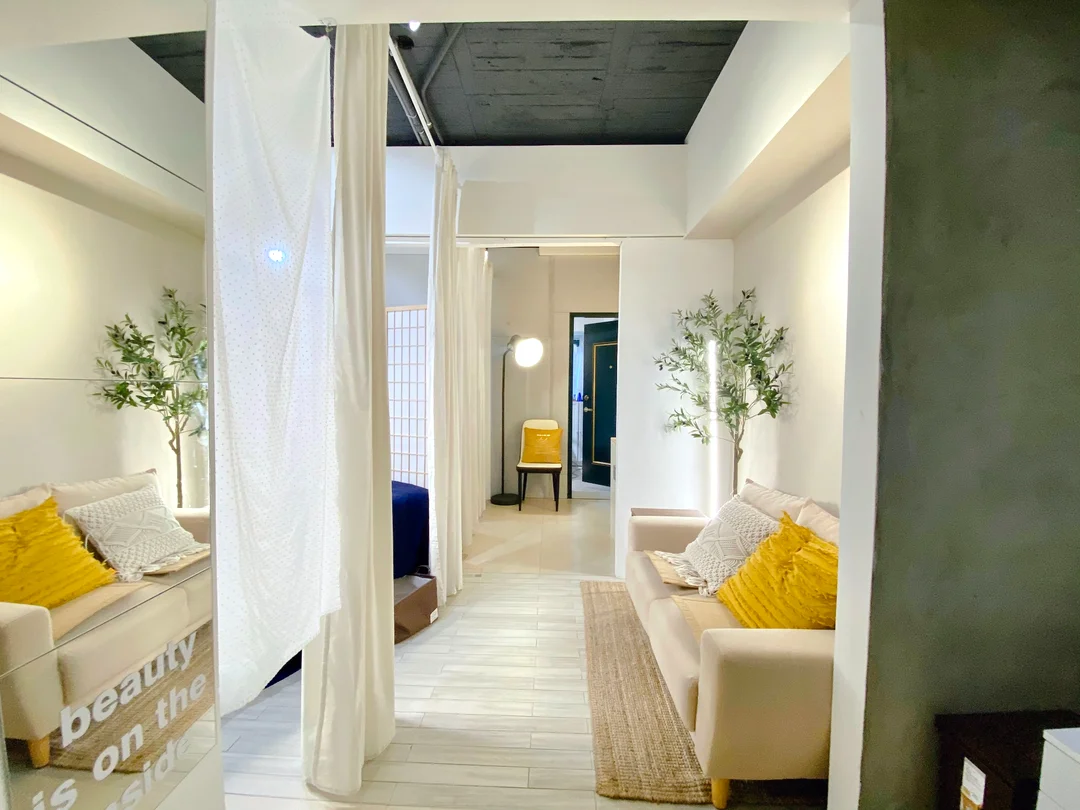 台北車站時段預約美容床 - 1109館獨立 VIP 包廂